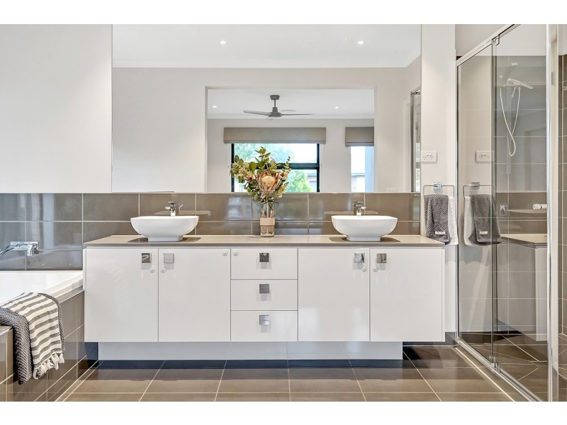 30 Euphoria Street, Craigieburn VIC 3064