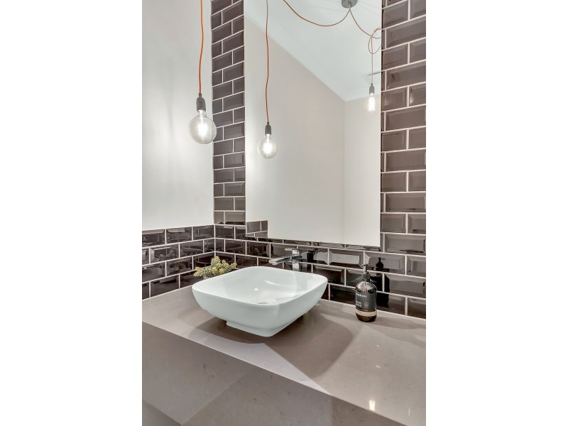 30 Euphoria Street, Craigieburn VIC 3064