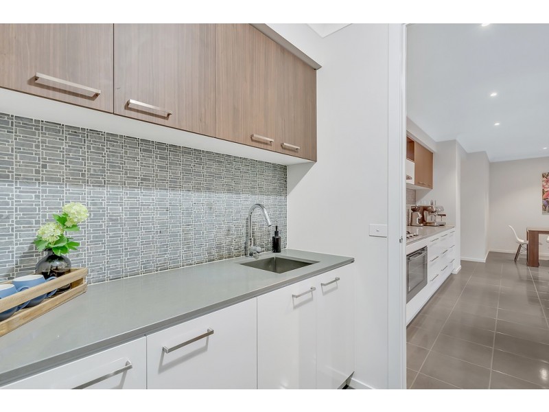 30 Euphoria Street, Craigieburn VIC 3064