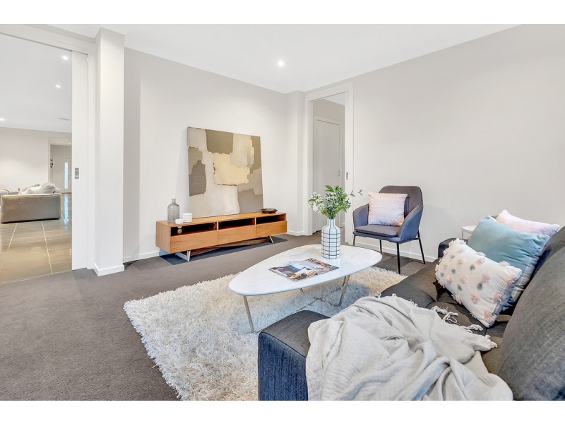 30 Euphoria Street, Craigieburn VIC 3064