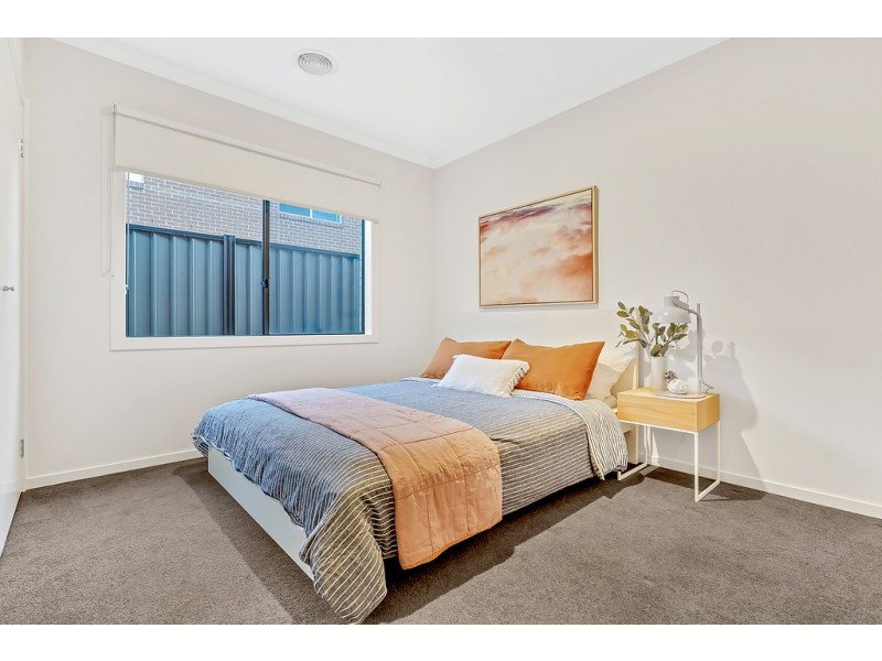 30 Euphoria Street, Craigieburn VIC 3064