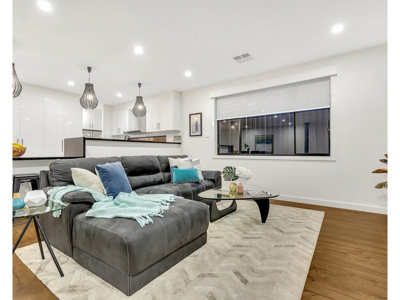 66 Clopton Rise, Craigieburn VIC 3064