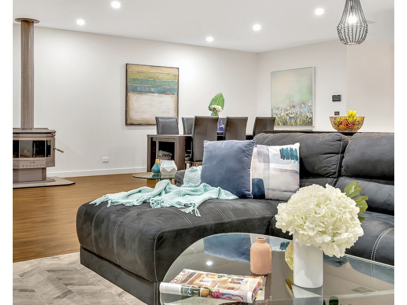 66 Clopton Rise, Craigieburn VIC 3064