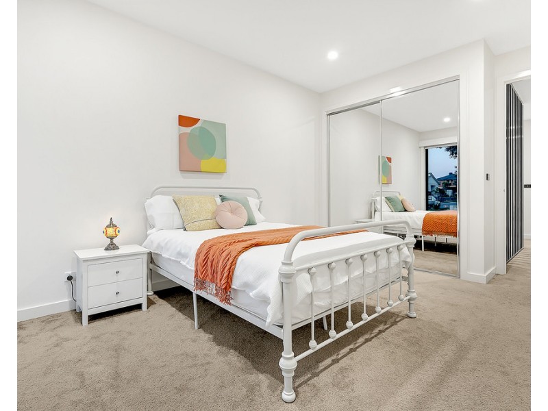 66 Clopton Rise, Craigieburn VIC 3064