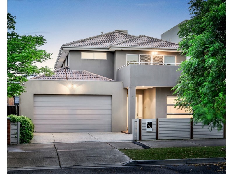 4 Clarendon Avenue, Craigieburn VIC 3064