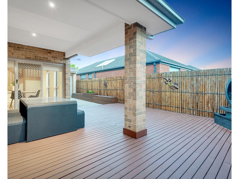 4 Clarendon Avenue, Craigieburn VIC 3064