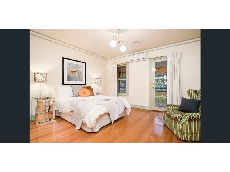 12 Simmonds Place, Roxburgh Park VIC 3064