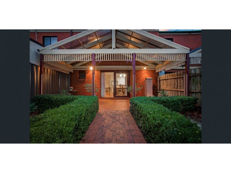 12 Simmonds Place, Roxburgh Park VIC 3064