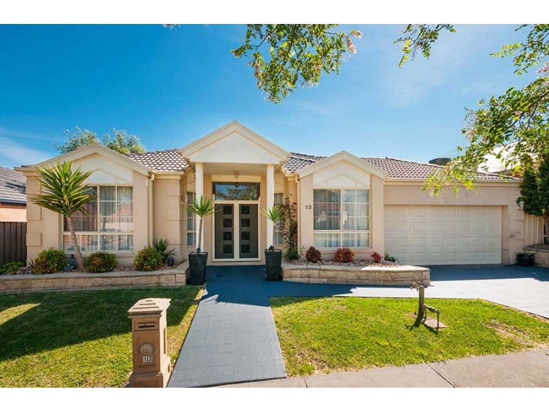 13 Marchmont Rise, Craigieburn VIC 3064