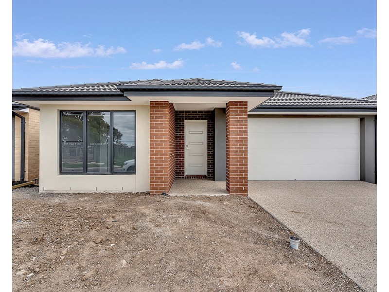 40 Gossia Avenue, Craigieburn VIC 3064