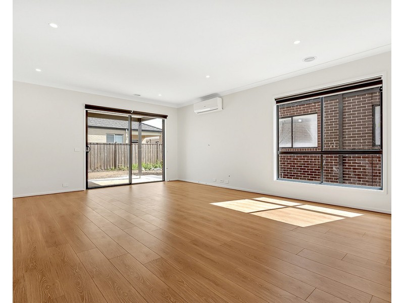 40 Gossia Avenue, Craigieburn VIC 3064