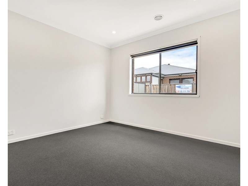 40 Gossia Avenue, Craigieburn VIC 3064