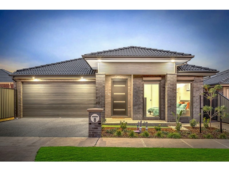 8 Element Street, Craigieburn VIC 3064