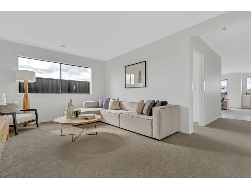 29 Archipelago Drive, Craigieburn VIC 3064