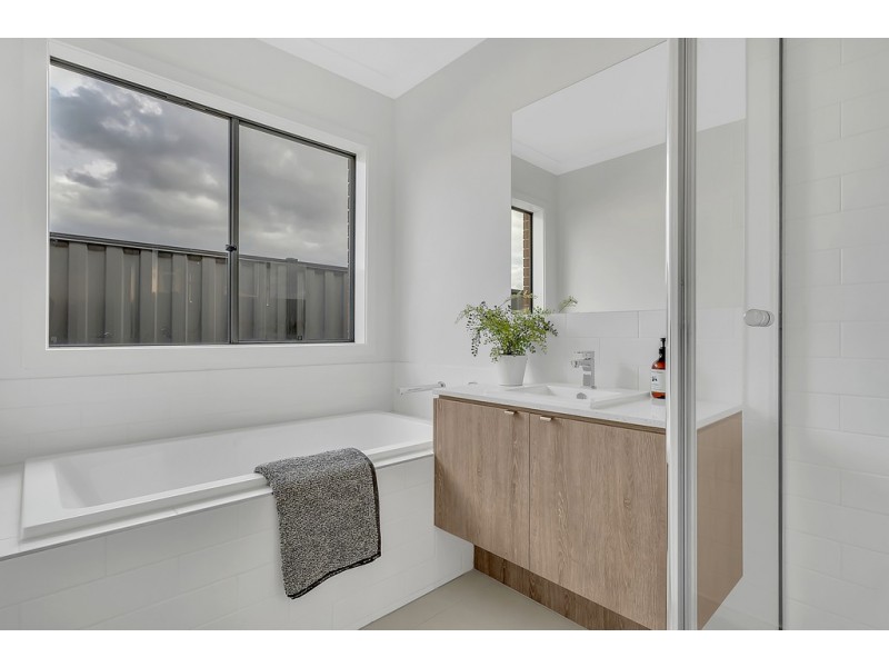 29 Archipelago Drive, Craigieburn VIC 3064