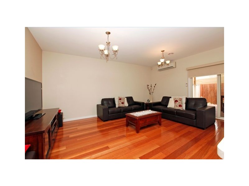 3 Grosvener square, Craigieburn VIC 3064