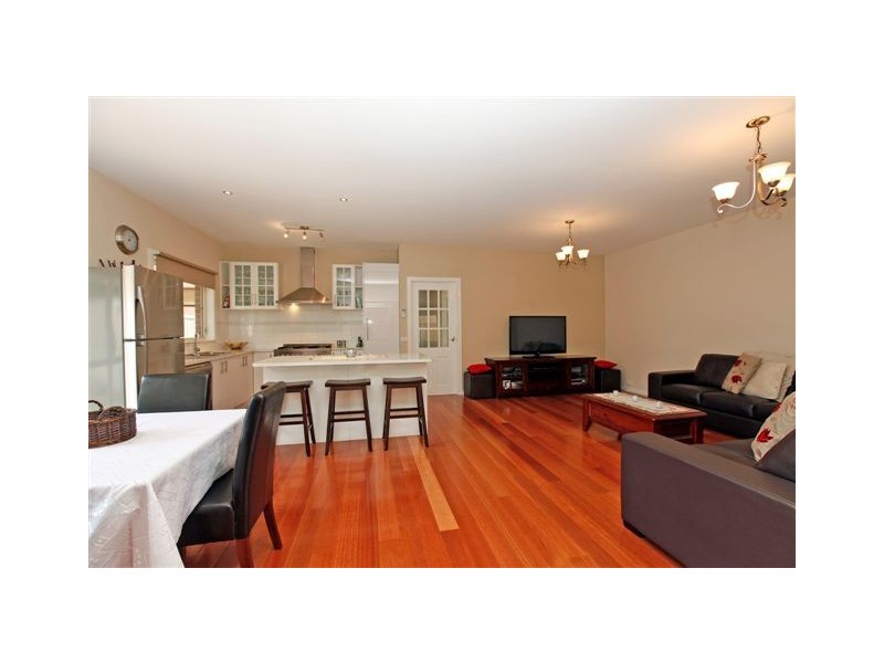 3 Grosvener square, Craigieburn VIC 3064