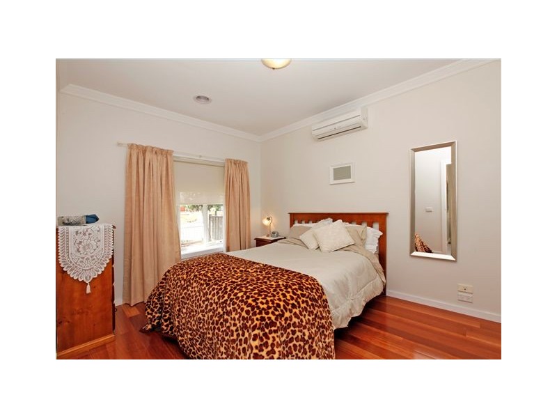 3 Grosvener square, Craigieburn VIC 3064