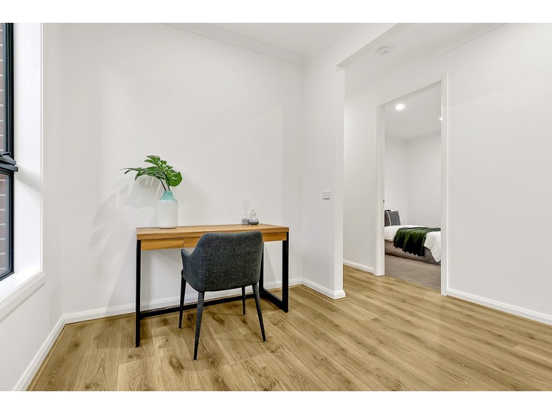 30 Calypso Drive, Mickleham VIC 3064