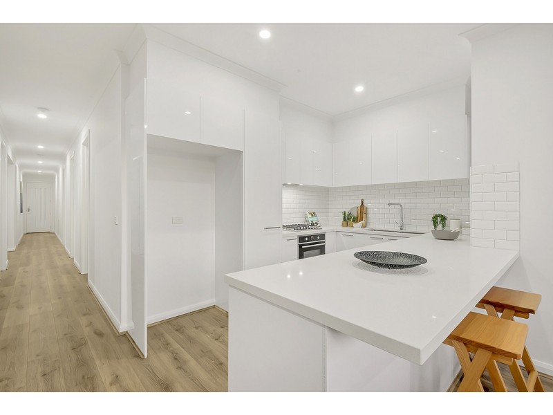 30 Calypso Drive, Mickleham VIC 3064