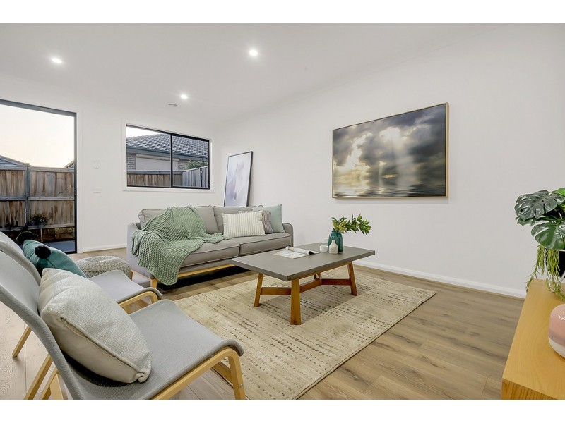 30 Calypso Drive, Mickleham VIC 3064