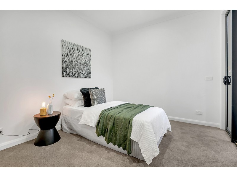 30 Calypso Drive, Mickleham VIC 3064