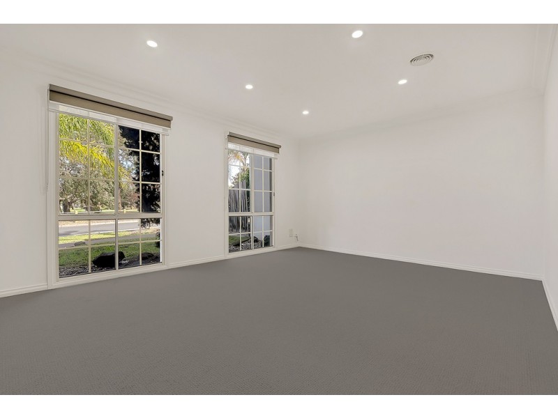 26 Boyden Square, Roxburgh Park VIC 3064