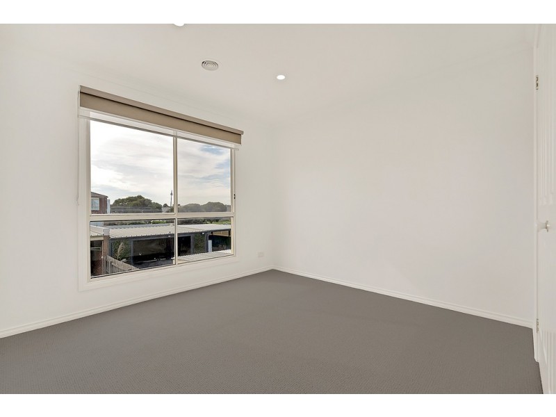 26 Boyden Square, Roxburgh Park VIC 3064