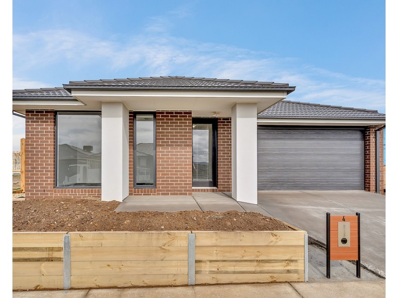 4 Cochrane Avenue, Mickleham VIC 3064