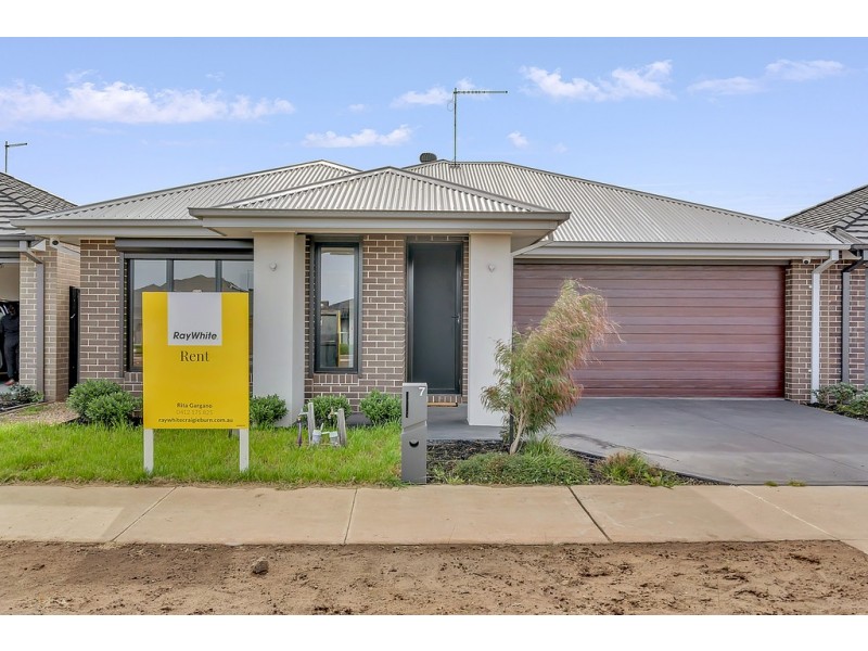 7 Nesting Vista, Craigieburn VIC 3064