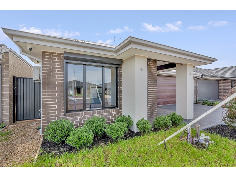 7 Nesting Vista, Craigieburn VIC 3064