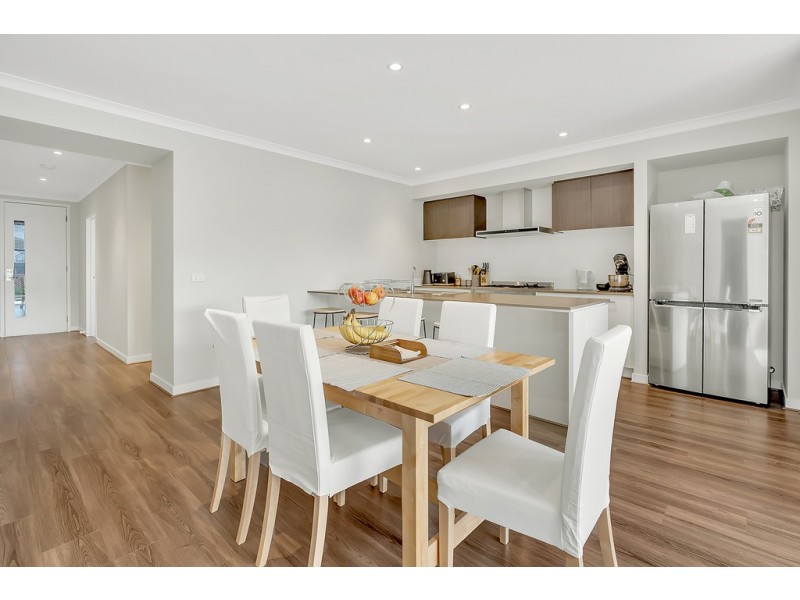 7 Nesting Vista, Craigieburn VIC 3064