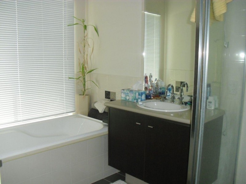 3 Pinehurst Rise, Craigieburn VIC 3064