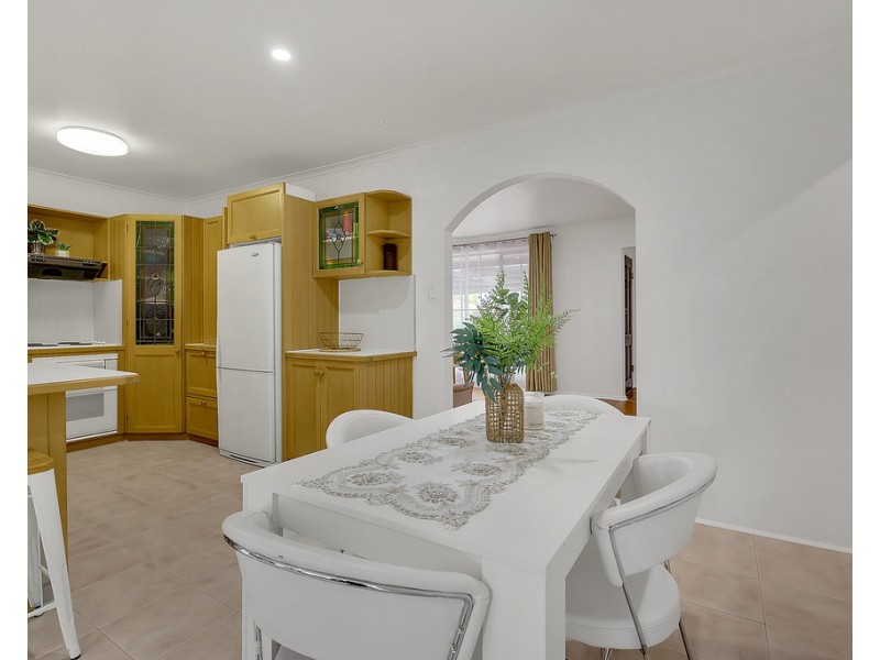 6 Commonwealth Court, Craigieburn VIC 3064