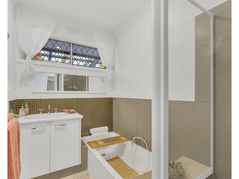 6 Commonwealth Court, Craigieburn VIC 3064