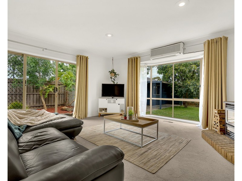6 Commonwealth Court, Craigieburn VIC 3064