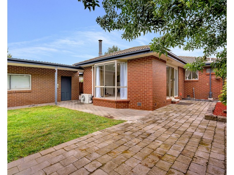 6 Commonwealth Court, Craigieburn VIC 3064