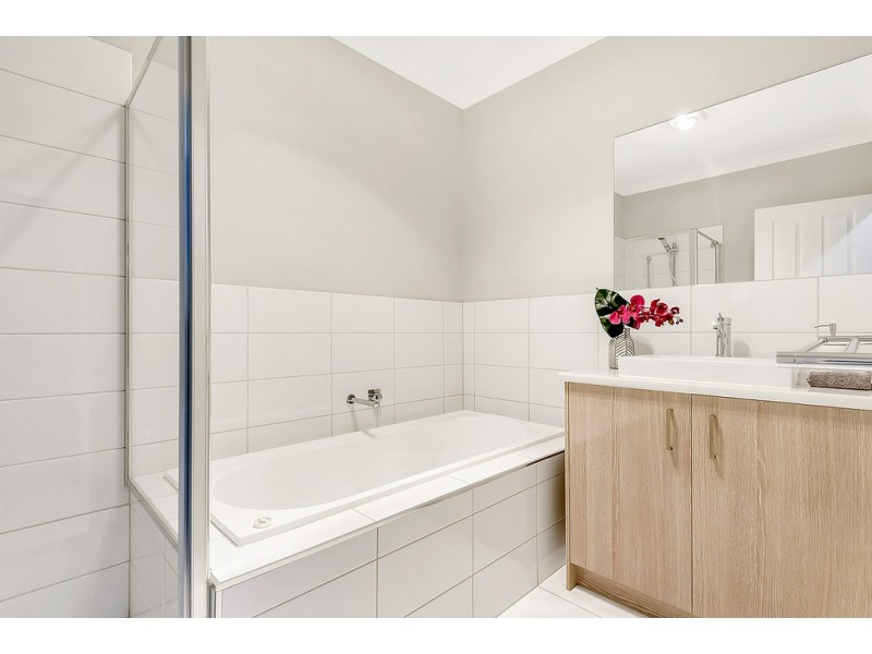 28 Stettler Boulevard, Mickleham VIC 3064