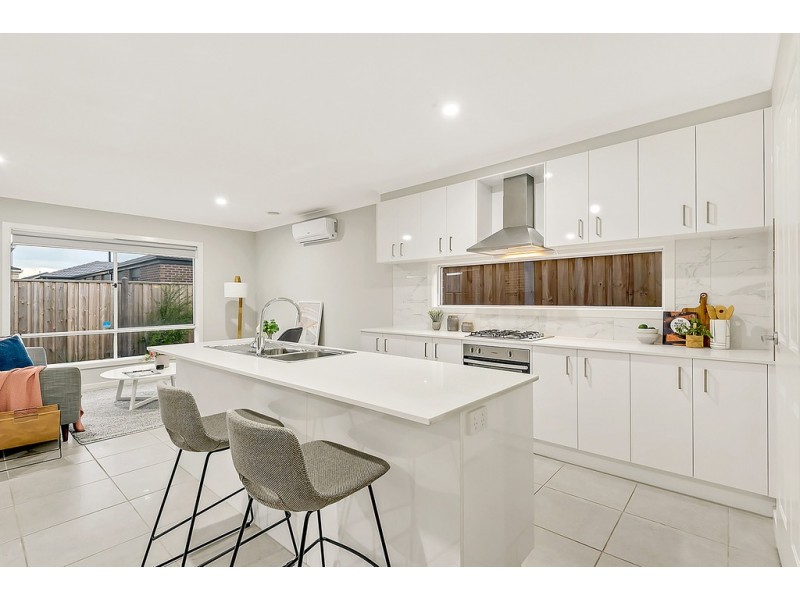 28 Stettler Boulevard, Mickleham VIC 3064