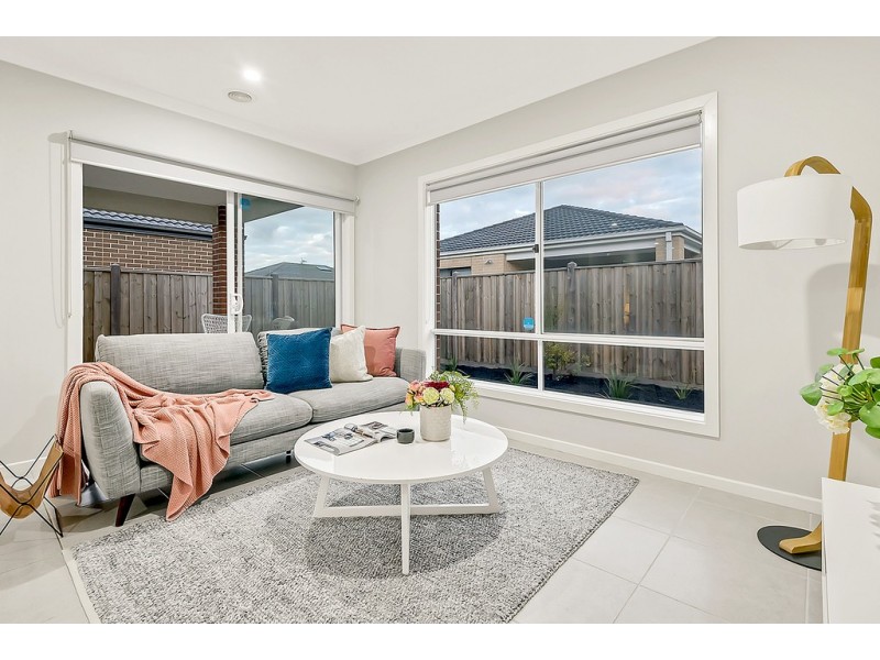 28 Stettler Boulevard, Mickleham VIC 3064