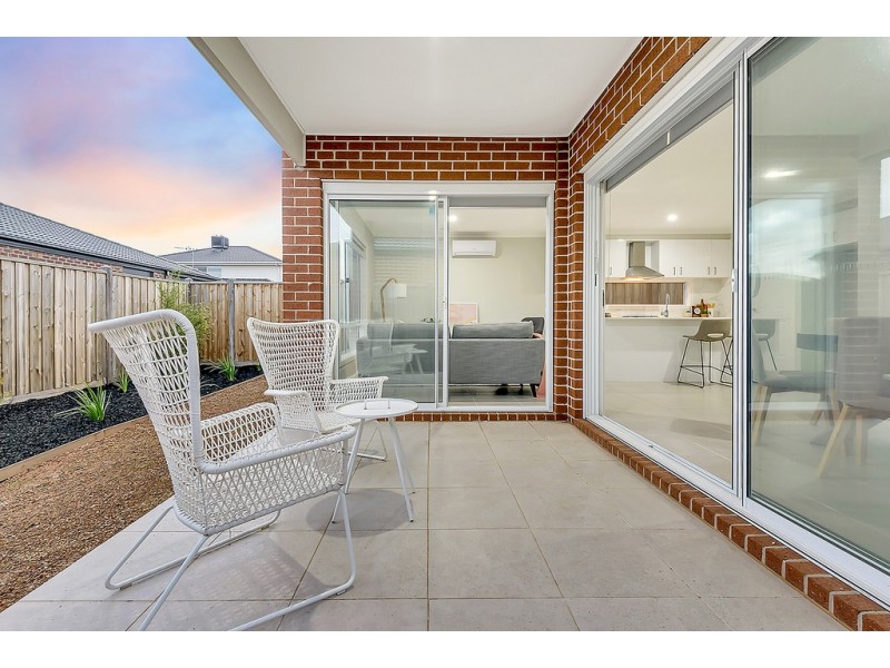 28 Stettler Boulevard, Mickleham VIC 3064