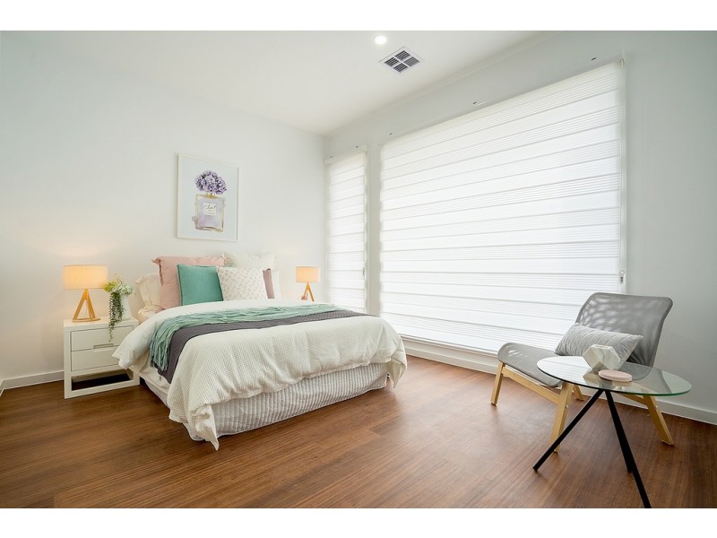 43 Heron Drive, Mickleham VIC 3064