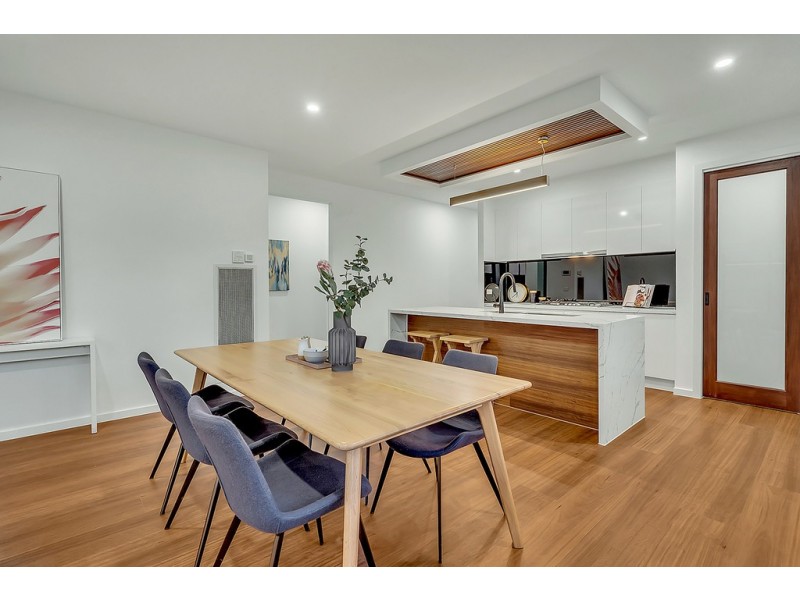 43 Heron Drive, Mickleham VIC 3064