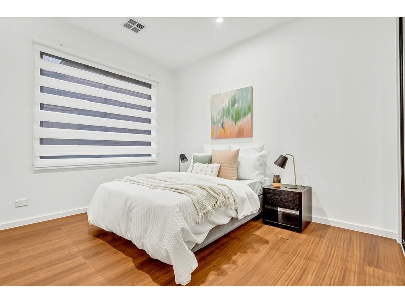 43 Heron Drive, Mickleham VIC 3064