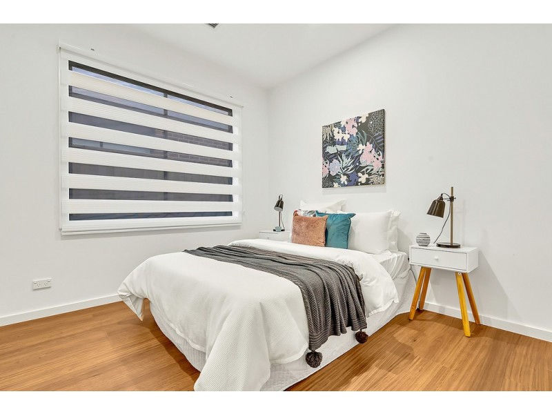 43 Heron Drive, Mickleham VIC 3064