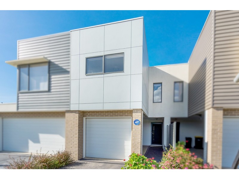 8 Raspberry Grove, Mernda VIC 3754