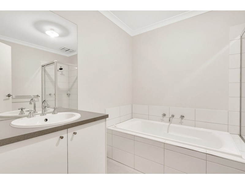 8 Raspberry Grove, Mernda VIC 3754