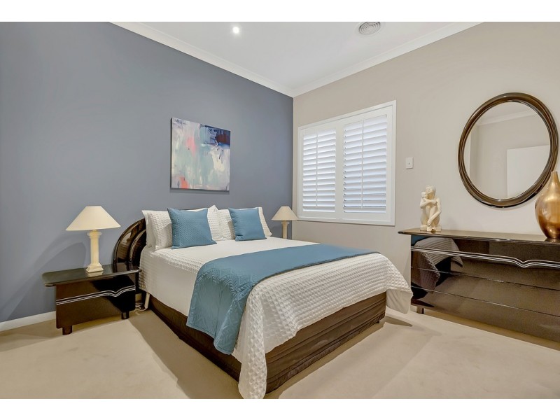 5 Langford Drive, Craigieburn VIC 3064