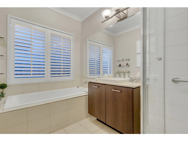 5 Langford Drive, Craigieburn VIC 3064