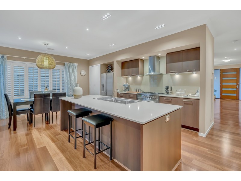 5 Langford Drive, Craigieburn VIC 3064